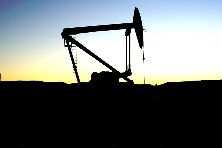 La producción de petróleo y gas sigue registrando bajas en el país
